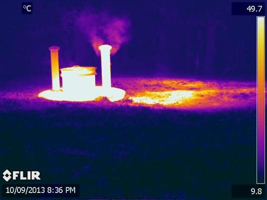 Infrared image of leak in buried steam pipe - Infrared Imaging Services LLC