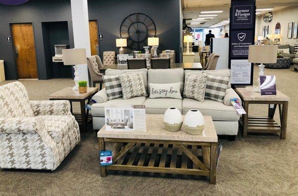 Raymour & Flanigan Furniture and Mattress Outlet