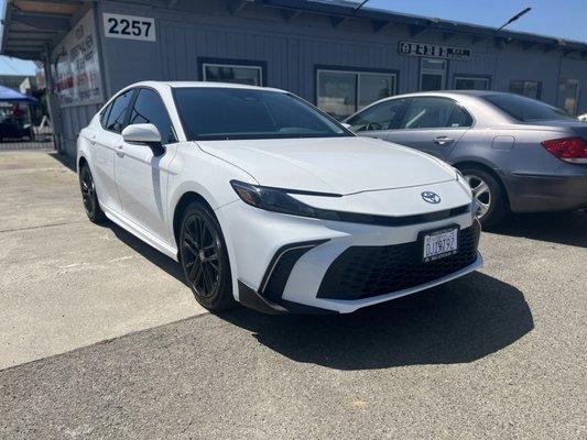 New 2025 Camry SE Hybrid