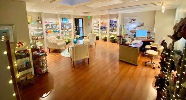 Spa boutique skincare lines including: ZO, Obagi, Skinbetter, ISDIN, Phytomer, Sente, Jane Iredale, Dr. Gross, IS Clinical, & many more!