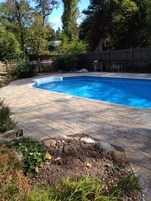 Techo bloc blue pool patio