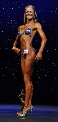 Verity Somers, owner of Raw Workouts, places 2nd at the NANBF CA Natural Muscle Mayhem Bodybuilding and Figure Championships