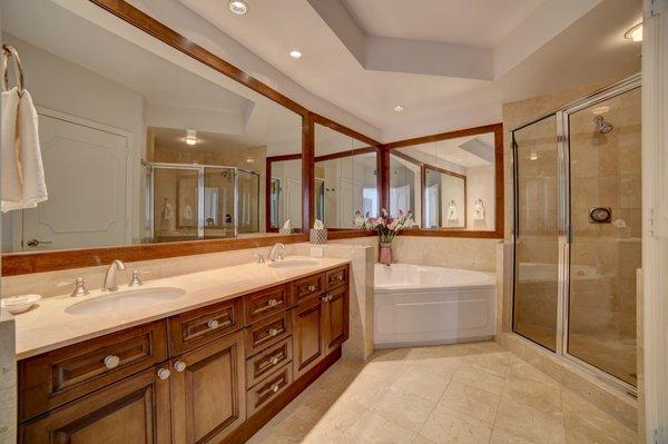 Two Tequesta #3202 - Master Bath