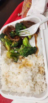 The worest Chinese restaurant!  Before w. Broccoli: 80% rice, 15% Broccoli, and 5% beef.