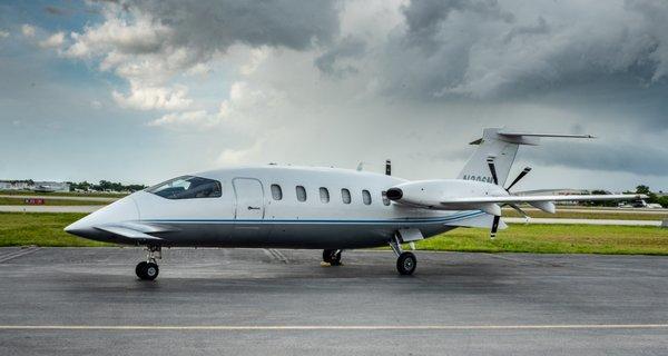 Piaggio Avanti P180