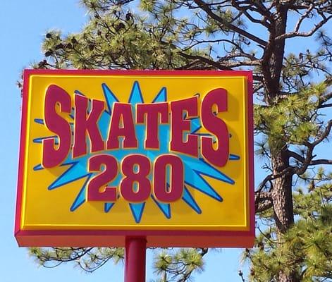 Skates 280 is a family friendly roller skating rink!  We do great birthday parties, offer free skate lessons and much, much more!