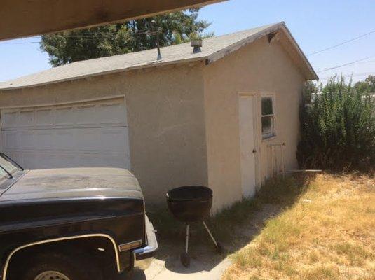 DETACHED 2 CAR GARAGE IN 7TH ST HOME IN SAN BDO