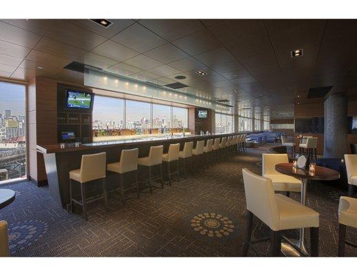 CityView Lounge with Panoramic views of Long Island City and Manhattan Skyline