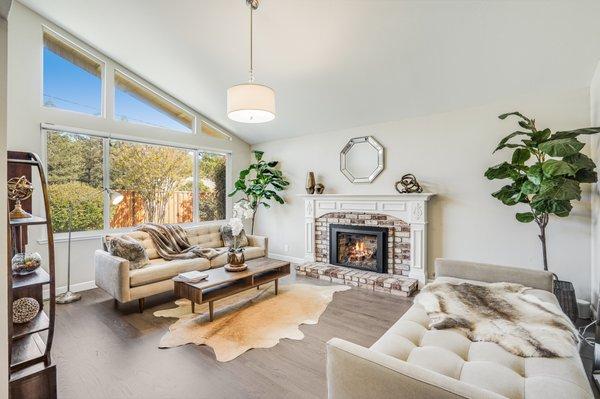 Entertainer's Oasis in Moraga