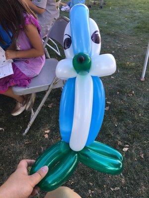 Ballon penguin by the ballon guy