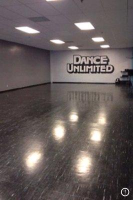 Reno's largest dance studio floor 1400sq feet