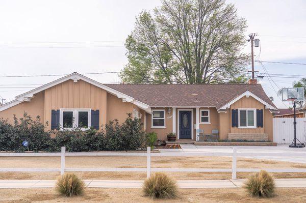 HGTV Remodeled House 
 Adorable Country chic home in Canoga Park