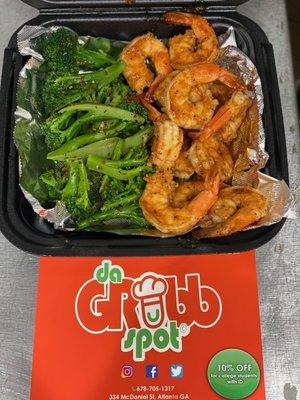 Grilled Shrimp with a side of broccoli