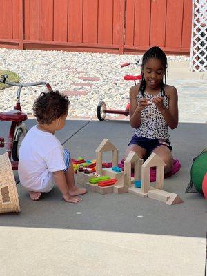 Outside playtime!!