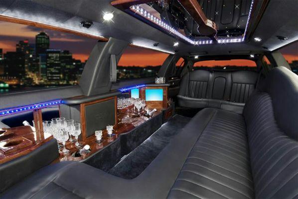 Use luxury limo