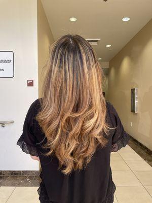 Beautiful honeycomb balayage