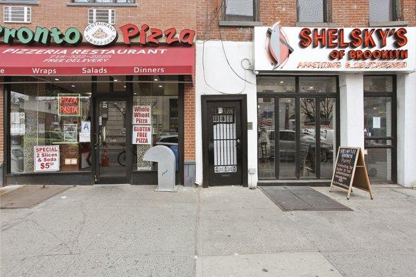 Cobble Hill Street Scene across from Trader Joes