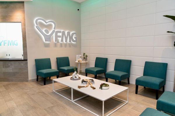 Family Medical Group - Hollywood