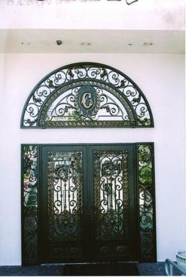 Custom Decorative Wrought Iron Double Door/Gate