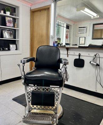 Red Rooster Barber Shop