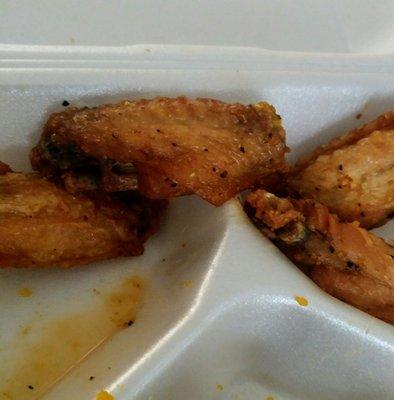 Where's the lemon pepper? Bland sad wings...no one likes bland sad wings...disappointing