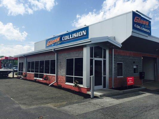 Glass & Sons Collision