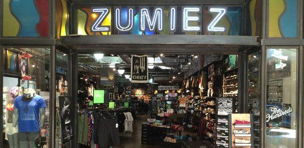 Zumiez