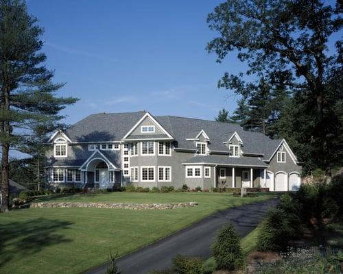 Custom build home by luxury home builders Petrini Corp.