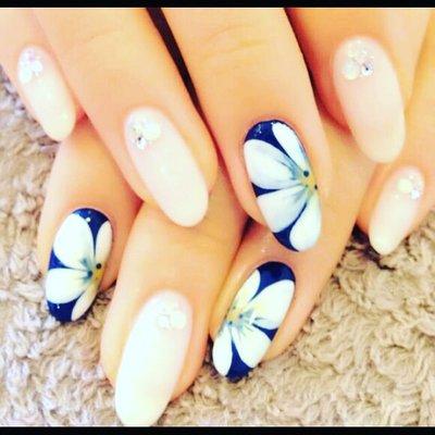 YYTL Nails&Spa--Nail Style