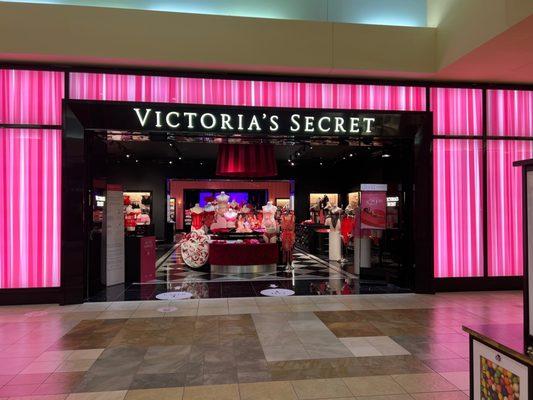 Victoria's Secret & PINK