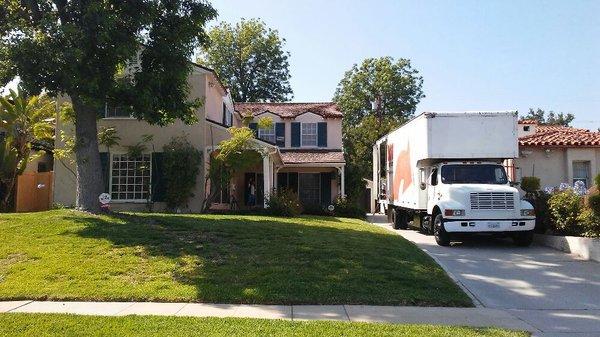 Eric's Moving

https://www.yelp.com/biz/erics-moving-rosemead-2?utm_source=ashare&utm_campaign=status_quo_sheet&ref=yelp-android