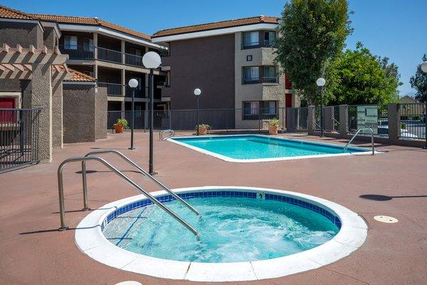 Alder Court Pool and Spa Area