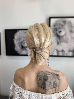 Hairstyle for your birthday or red carpet event