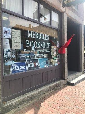 Merrill's Bookshop