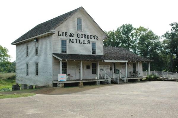 Lee and Gordon Mill