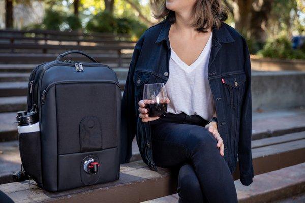 VinXplorer Wine and Beverage Backpack