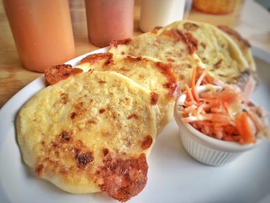 Pupusa combo- the spinach one... DELISH IG@appetitediary