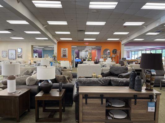 Raymour & Flanigan Furniture and Mattress Outlet