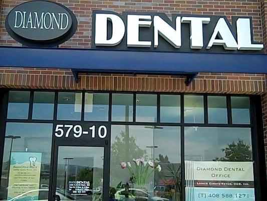 Diamond Dental Office of Lannie Zarate-Reyes, DDS located in San Jose Market Center