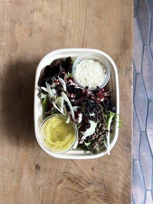 Winter salad with radicchio, currents, fennel, pecorino cheese, and a poppy seed vinaigrette