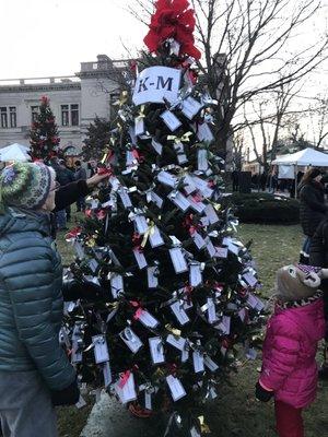 2019 Hospice Light a Life Tree Lighting Ceremony