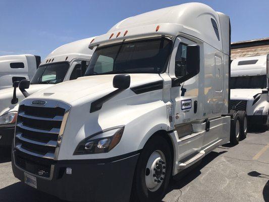 2019 Freightliner Tractor Sleeper