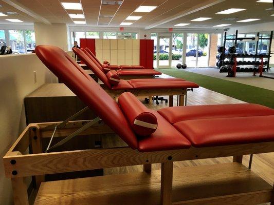 Our clinic is equipped with 7 treatment tables. This is a view from the back of the clinic.