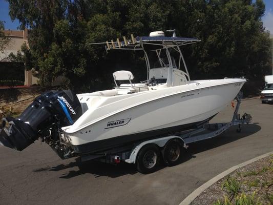 27' Boston Whaler Outrage after new Upholstery and engine service.