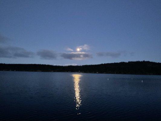 Moon set on the Olympic Peninsula