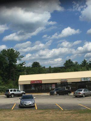 George's Carpet & Vinyl of Epsom -- 940 Suncook Valley Road Southbound / Route 28, Epsom          Storefront