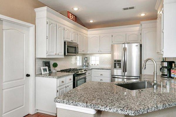 Beautiful kitchen photo