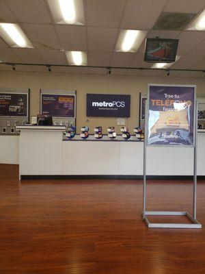 It's a Metro pcs. Clean and friendly.