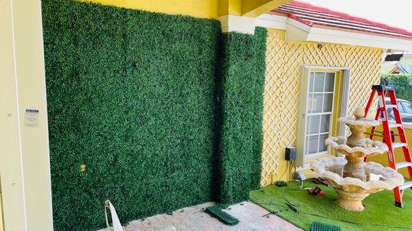 Faux boxwood ivy wall covering