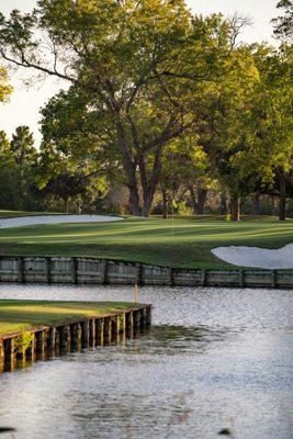 Shadow Hawk Golf Club white sand bunkers and water features.